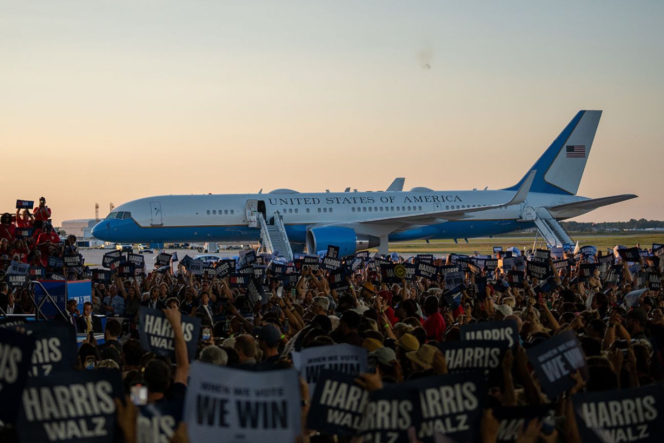Kamala Harris supporters outside the plane