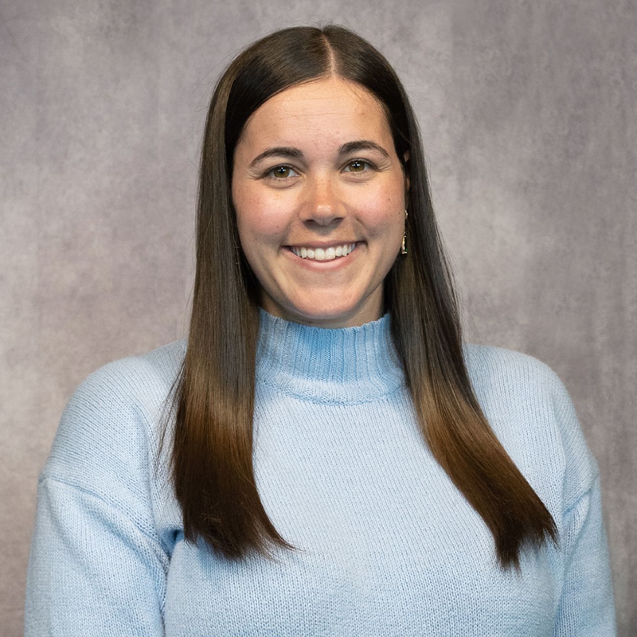 Samantha Diehl headshot.
