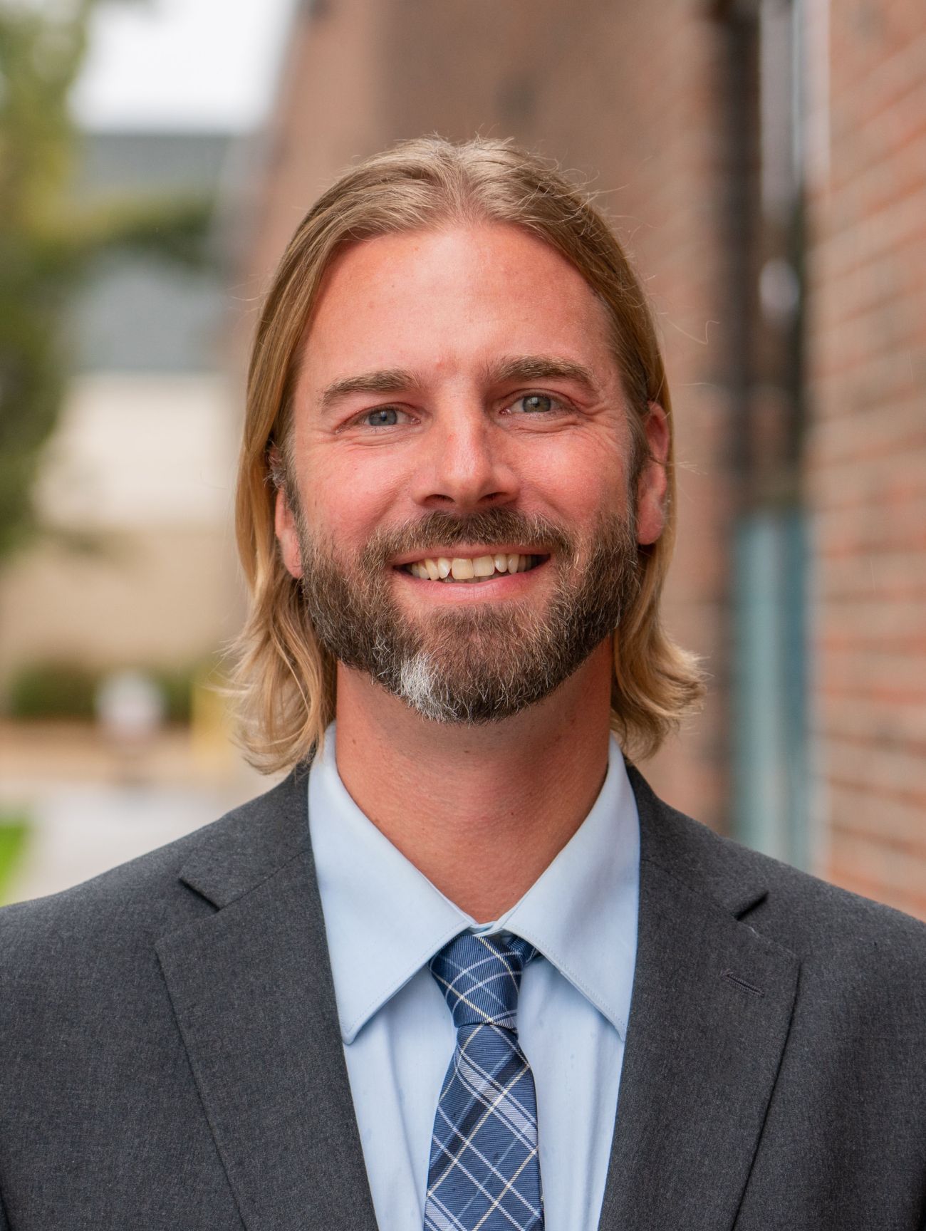 Michael Van Beek headshot.