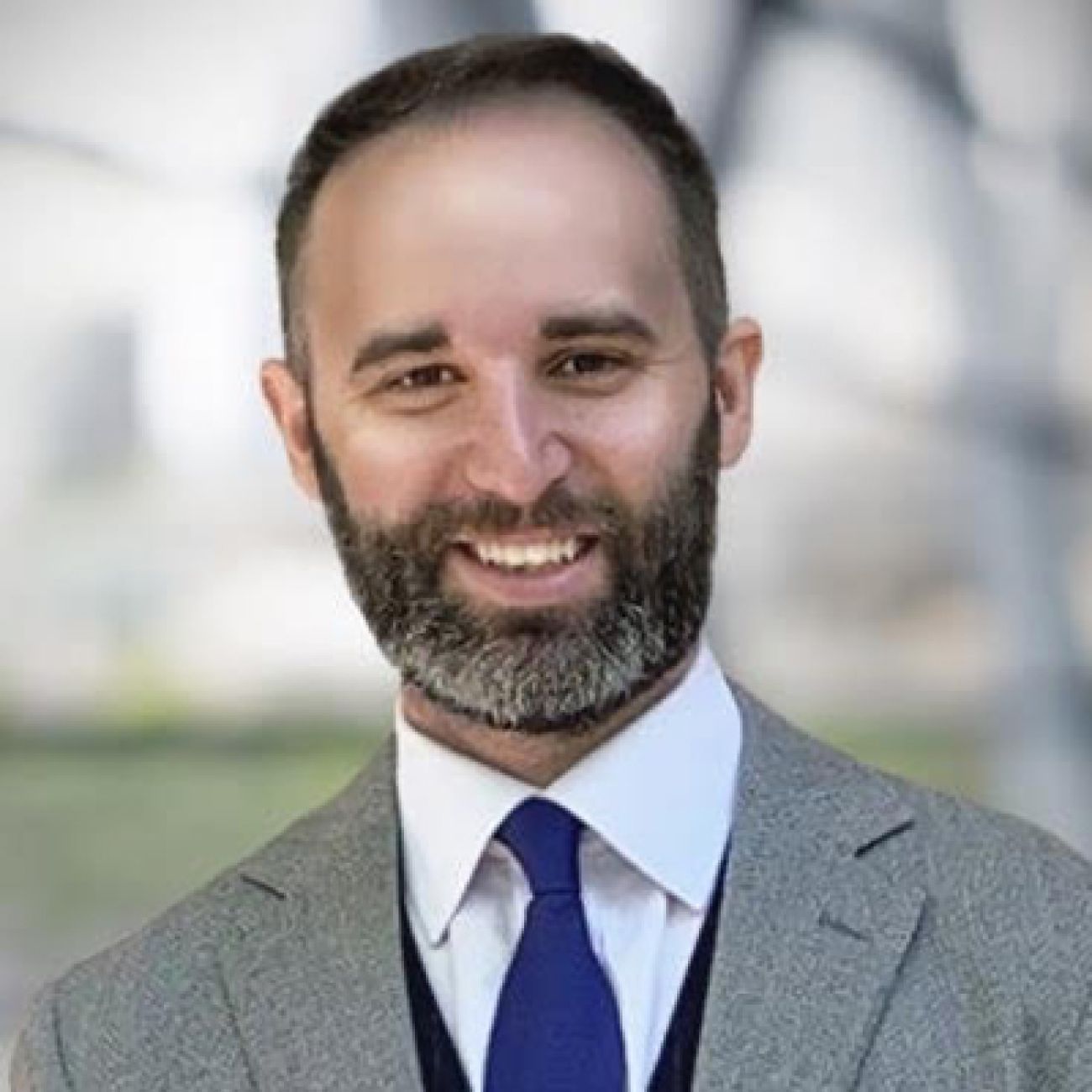 Greg Manz headshot