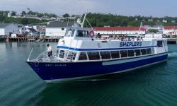 Ferry arrives in Mackinac Island